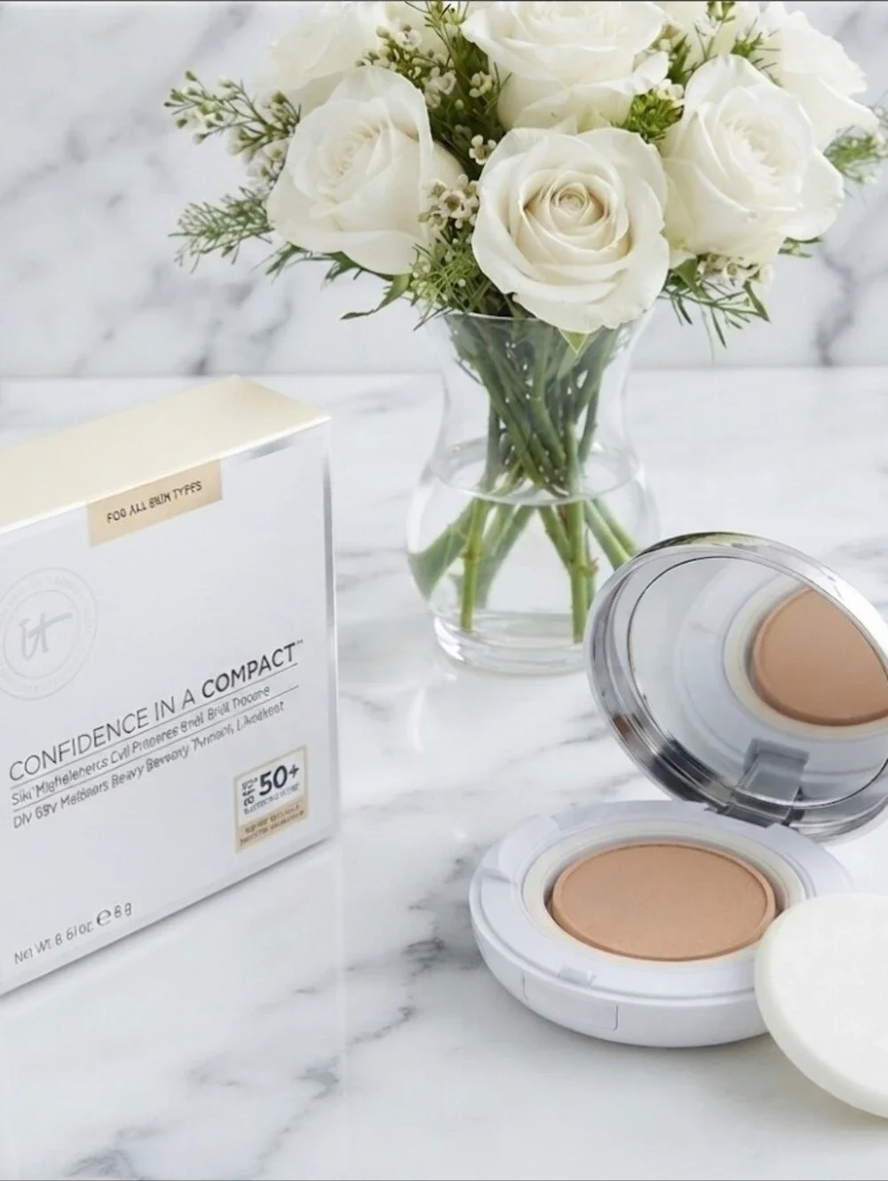 IT Cosmetics Confidence in a Compact LIGHT ☆RARE☆ | Read Description